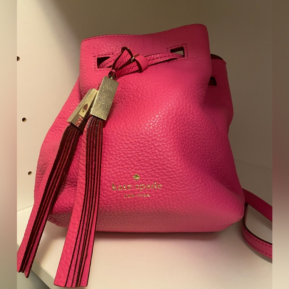 Kate spade small bucket bag